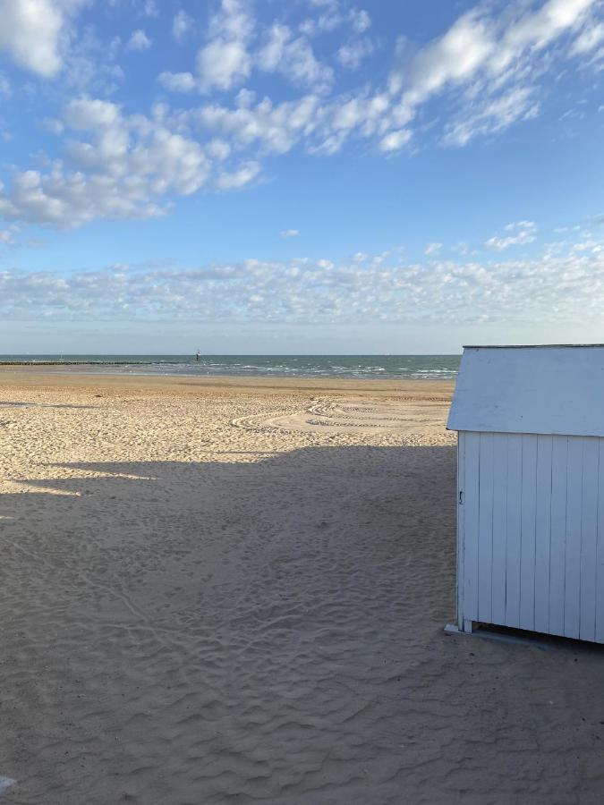 Super Appartement Cosy, Parking Prive Courseulles-sur-Mer Buitenkant foto